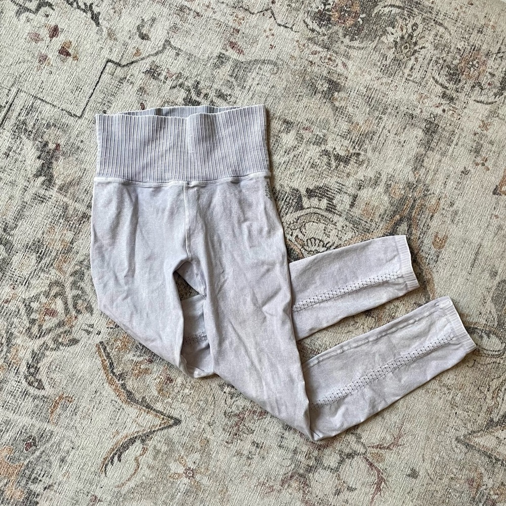 Free People - High-Rise 7/8 Length Good Karma Leggings - Ice Grey - XS/S